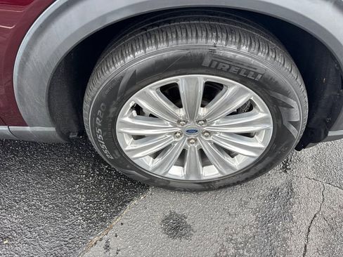 Used 2022 Ford Explorer Limited w/ Equipment Group 301A image 13