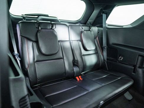 Certified 2022 Ford Explorer ST-Line w/ Class IV Trailer Tow Package image 37