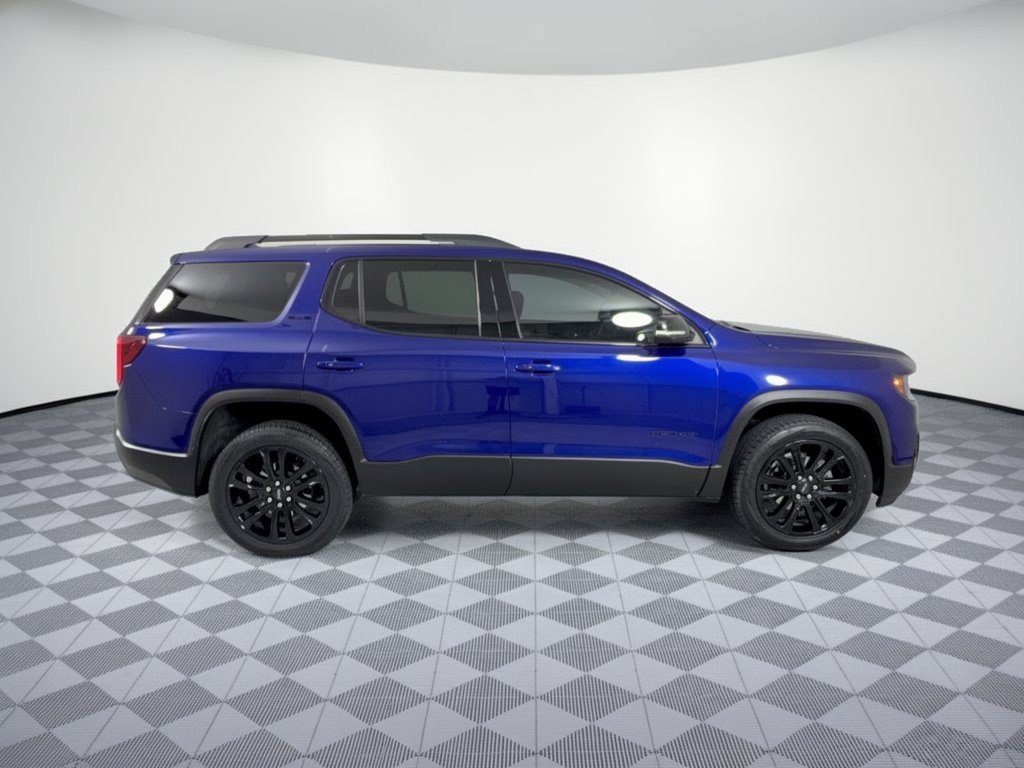 Used 2023 GMC Acadia SLE w/ Elevation Edition FWD image 8