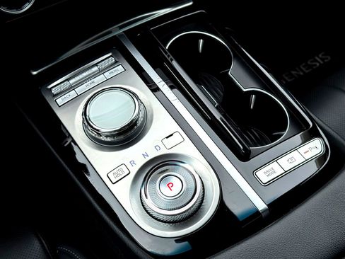 Used 2023 Genesis G80 2.5T image 26