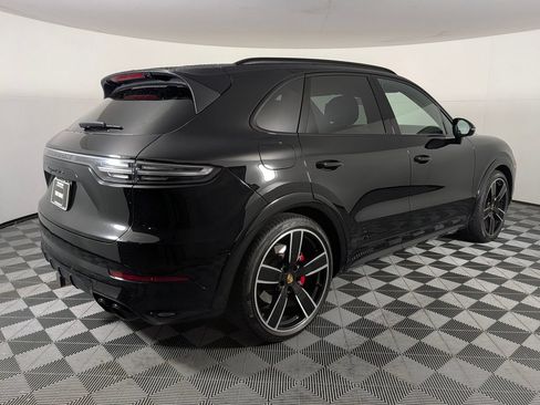 Used 2023 Porsche Cayenne GTS AWD/4WD image 7