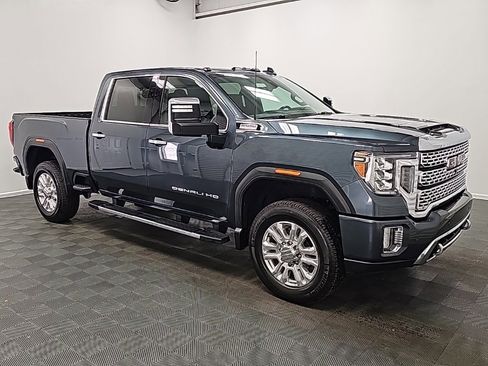 Used 2020 GMC Sierra 2500 Denali w/ Denali Ultimate Package image 2