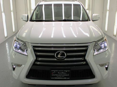 Used 2016 Lexus GX 460 w/ Premium Package AWD/4WD image 3