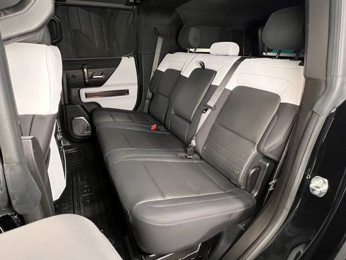 Used 2025 GMC Hummer EV 2X AWD/4WD image 19