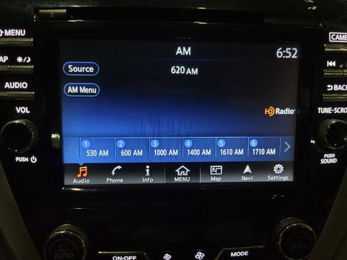 Used 2015 Nissan Murano Platinum w/ Cargo Package AWD/4WD image 25