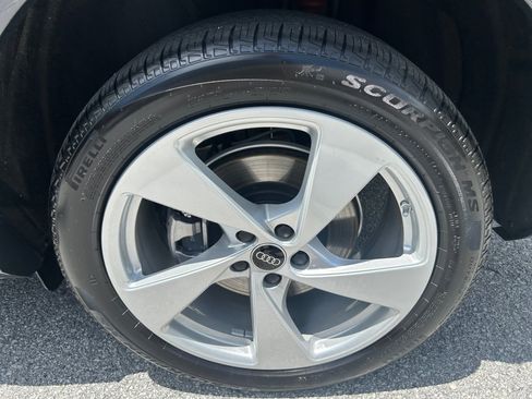 Used 2025 Audi Q5 Premium Plus AWD/4WD image 21
