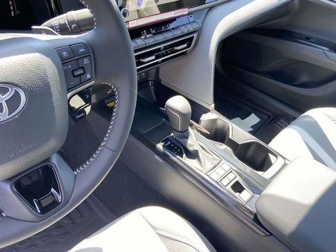 New 2026 Toyota Camry SE FWD image 21