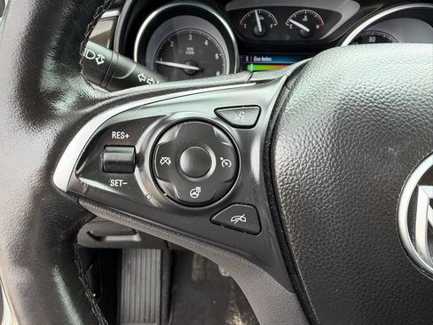 Used 2020 Buick Envision Essence FWD image 17