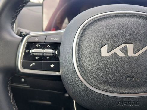 Used 2025 Kia Sorento S w/ Panoramic Sunroof Package FWD image 29