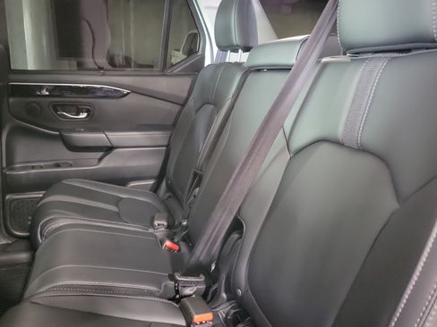 Certified 2025 Honda Pilot EX-L image 14