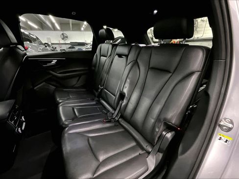 Used 2017 Audi Q7 3.0T Premium Plus w/ Premium Plus Package image 19