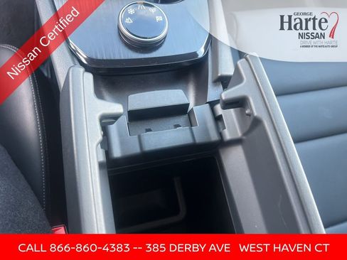 Certified 2025 Nissan Rogue SL image 46