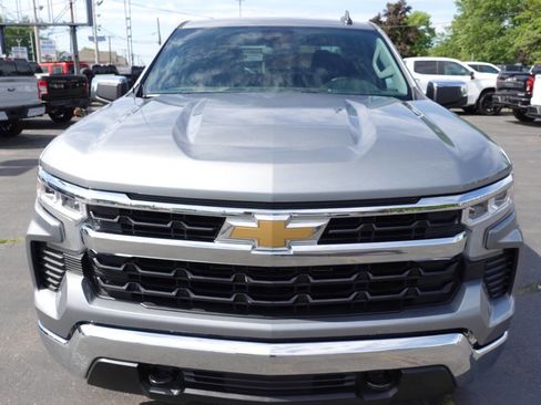 Used 2023 Chevrolet Silverado 1500 LT AWD/4WD image 6