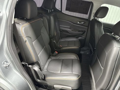 Used 2023 GMC Acadia AT4 w/ Technology Package AWD/4WD image 28