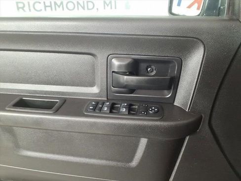 Used 2018 RAM 1500 Express image 29