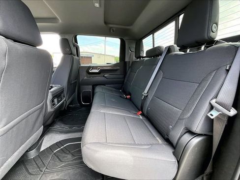 New 2026 Chevrolet Silverado 1500 RST w/ Dark Appearance Package AWD/4WD image 14
