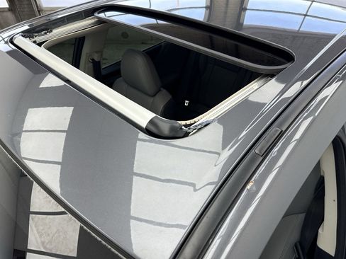 Used 2022 Subaru Legacy Limited image 41