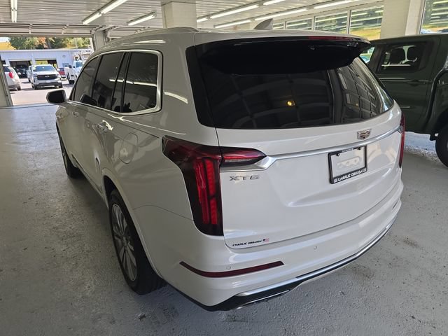 Used 2020 Cadillac XT6 Premium Luxury FWD image 3
