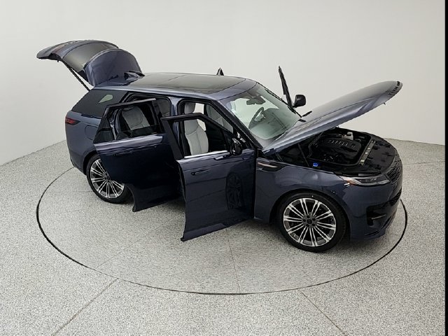 New 2026 Land Rover Range Rover Sport Dynamic SE AWD/4WD image 38