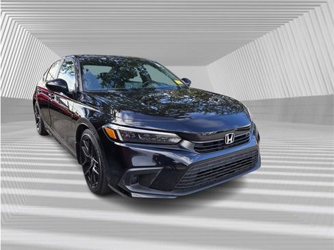 Used 2023 Honda Civic Sport image 3