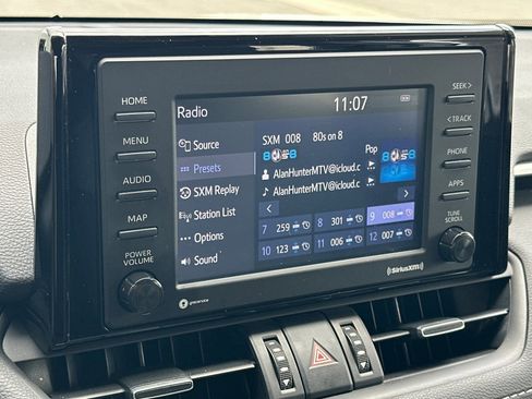 Used 2022 Toyota RAV4 XLE Premium AWD/4WD image 18