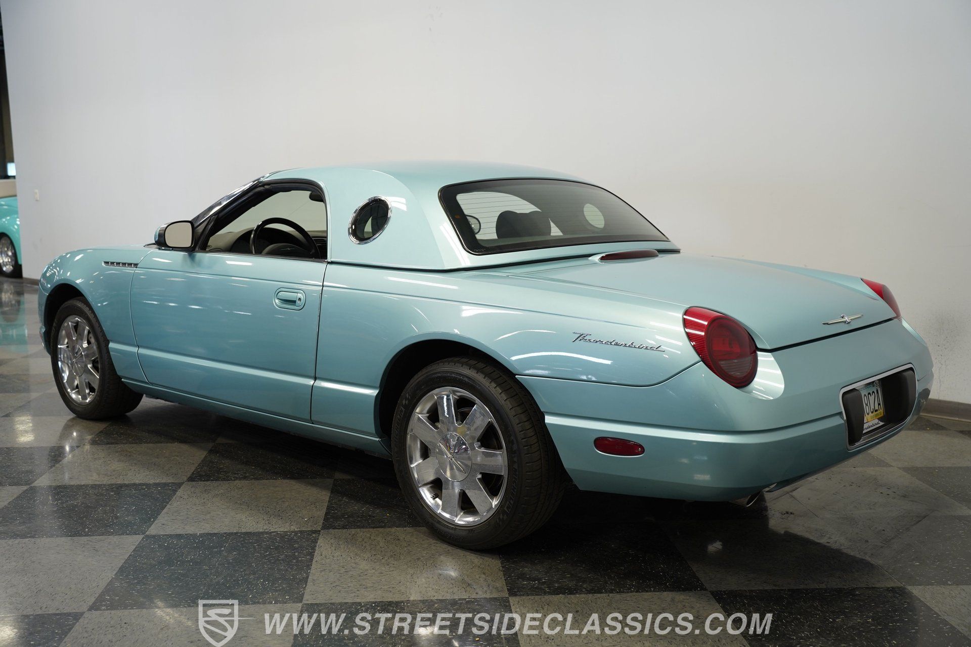 Used 2002 Ford Thunderbird RWD image 25