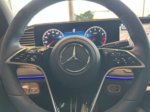 New 2026 Mercedes-Benz Maybach GLS 600 4MATIC image 25