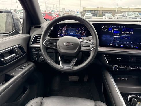 Used 2025 Chevrolet Tahoe Z71 image 17