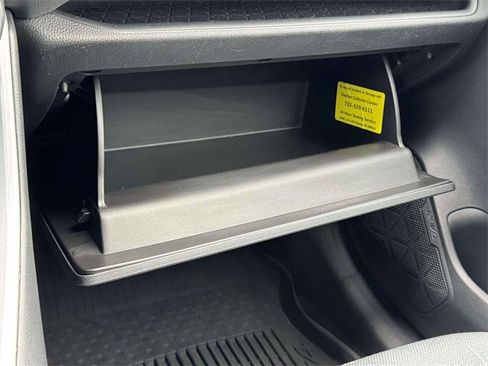 Used 2021 Toyota RAV4 XLE image 30