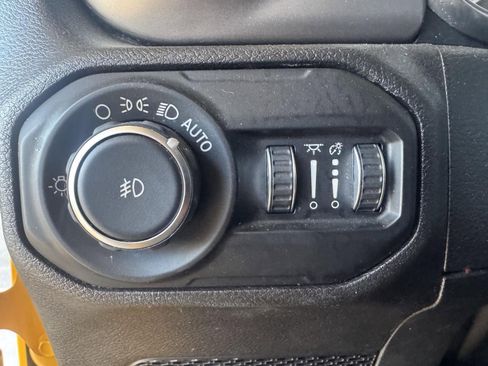 Used 2020 Jeep Wrangler Unlimited Sport S image 15