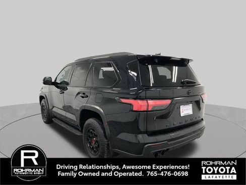 Used 2024 Toyota Sequoia TRD Pro AWD/4WD image 4