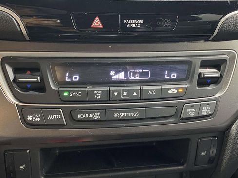 Used 2023 Honda Passport EX-L image 29