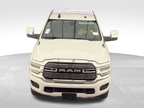 Used 2023 RAM 2500 Laramie AWD/4WD image 2