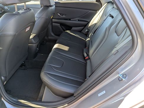New 2026 Hyundai Elantra Limited FWD image 20