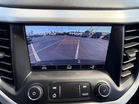 Used 2023 GMC Acadia SLE w/ Driver Convenience Package AWD/4WD image 22