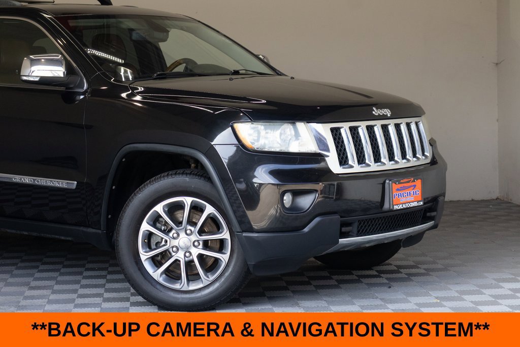 Used 2012 Jeep Grand Cherokee Overland AWD/4WD image 3