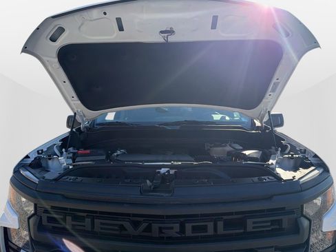 Used 2022 Chevrolet Silverado 1500 Custom image 38