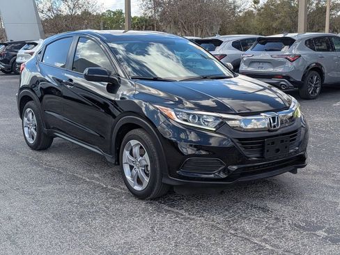 Used 2022 Honda HR-V LX image 2