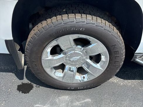 Used 2019 Chevrolet Tahoe Premier AWD/4WD image 9