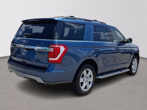 Certified 2019 Ford Expedition XLT w/ Equipment Group 202A RWD image 6