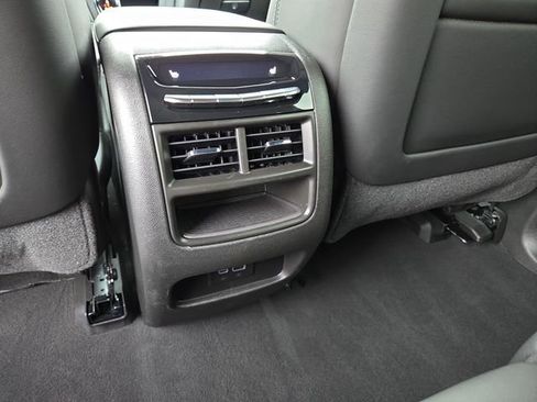 Certified 2024 Cadillac XT5 Premium Luxury w/ Platinum Package AWD/4WD image 13
