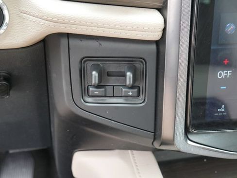 Used 2023 Ford Expedition Max Limited AWD/4WD image 21