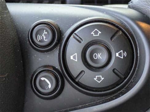 Used 2020 MINI Cooper SE w/ 6.5" Touchscreen Package image 25