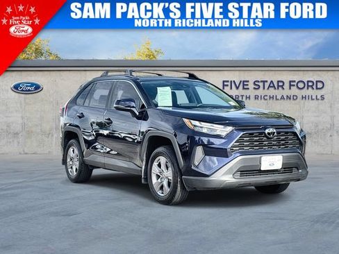 Used 2025 Toyota RAV4 XLE AWD/4WD image 1