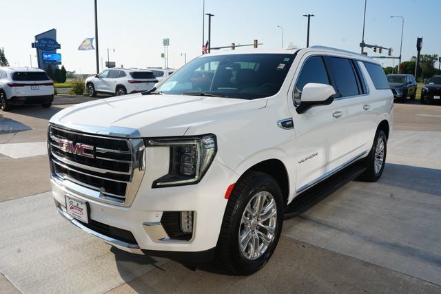 Used 2021 GMC Yukon XL SLT AWD/4WD image 31