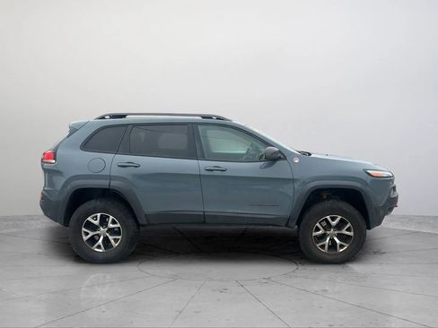 Used 2014 Jeep Cherokee Trailhawk w/ Leather Interior Group AWD/4WD image 12