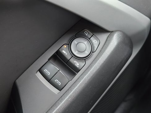 Used 2017 Chevrolet Camaro SS image 30