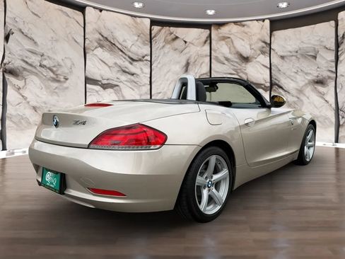 Used 2011 BMW Z4 sDrive30i RWD image 6