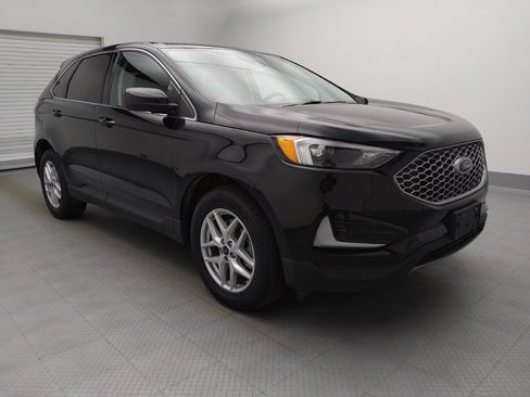 Used 2023 Ford Edge SEL image 13