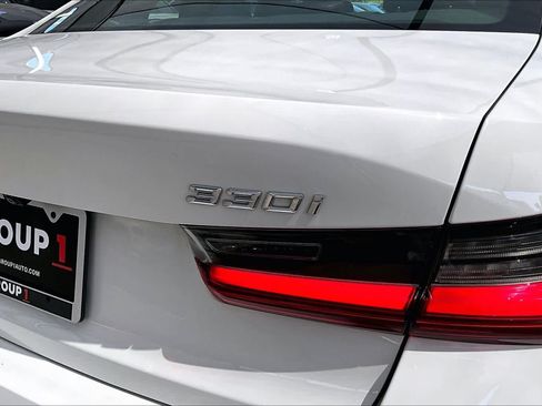 Used 2023 BMW 330i Sedan w/ Driving Assistance Package RWD image 10